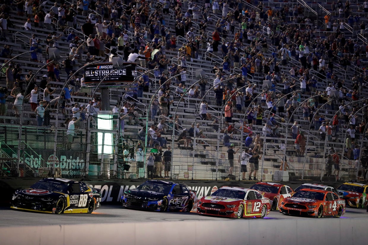NASCAR allows fans at race, gets biggest sports crowd since pandemic ...