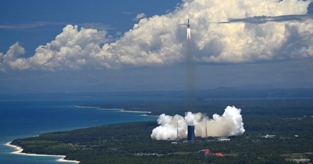 China launches ambitious unmanned Mars mission - CBS News