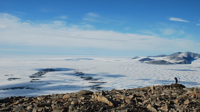 ellesmere-glaciers.jpg 