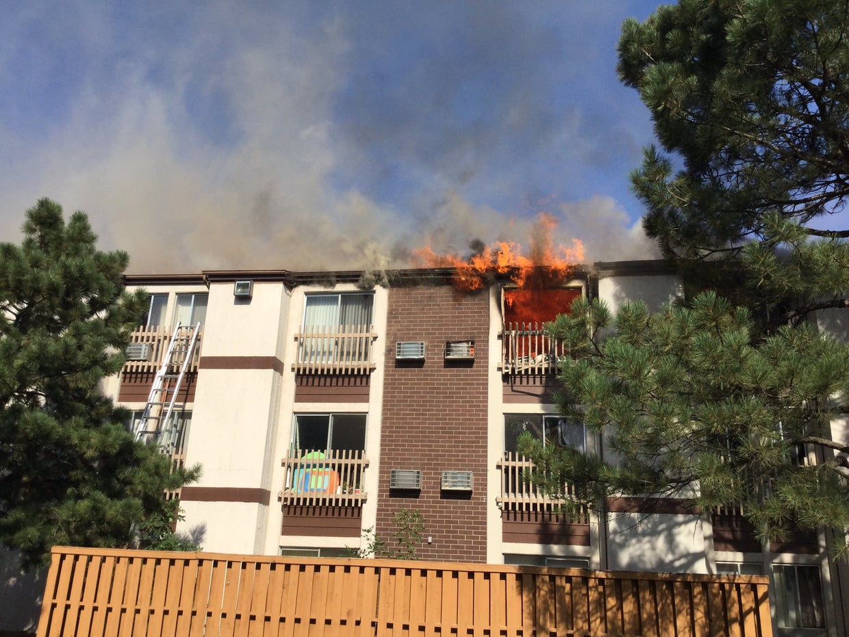 Denver Firefighters Rush To Extinguish Fire At Apartment Complex - CBS ...