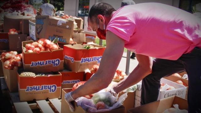 cbsn-fusion-feeding-america-ceo-on-how-the-covid-19-pandemic-is-impacting-access-to-food-thumbnail-527582-640x360.jpg 