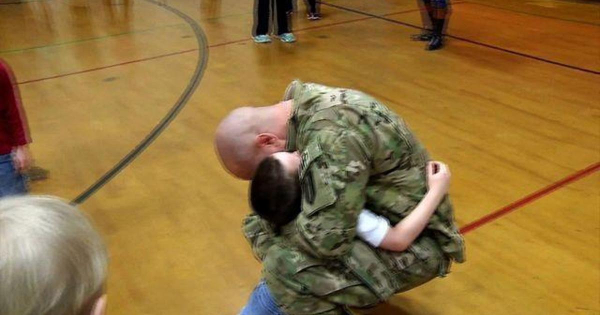 Soldier Returns Surprises His Son Cbs News 3464