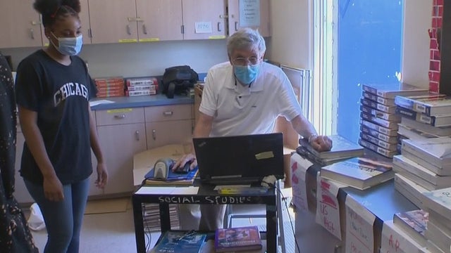 lausd-first-day-school-covid-textbooks.jpg 