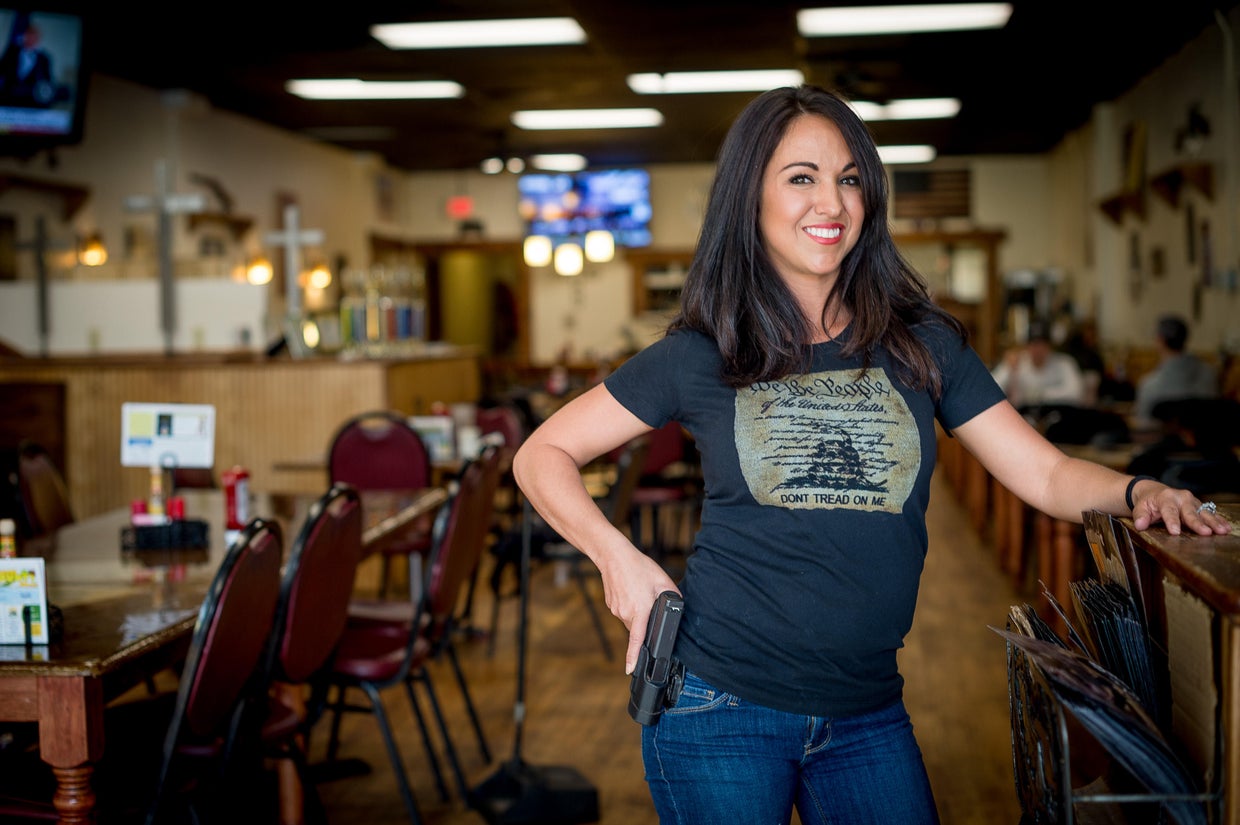 US-GUNS-COLORADO-CAFE 