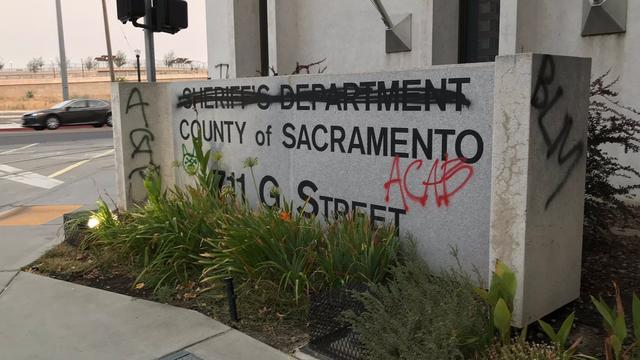 sac-sheriff-vandalism-jacob-blake-protest.jpg 
