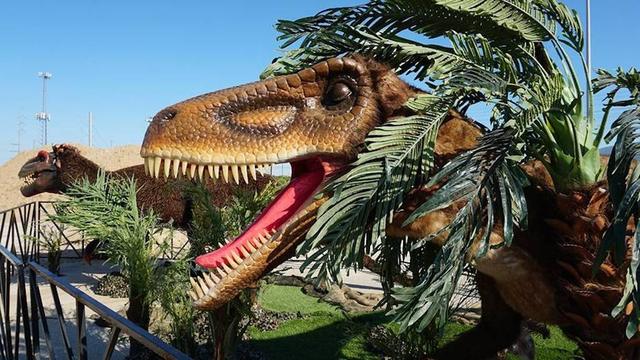 Dinosaur-from-Jurassic-Quest.jpg 