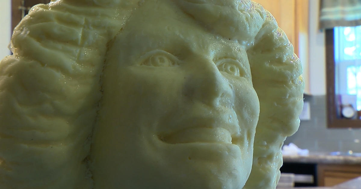 20 Eerily Real Butter Sculptures You Won't Believe Are Butter