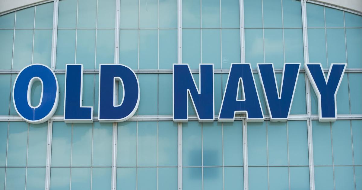 Southlake DPS seek victims of Old Navy Peeping Tom - CBS Texas