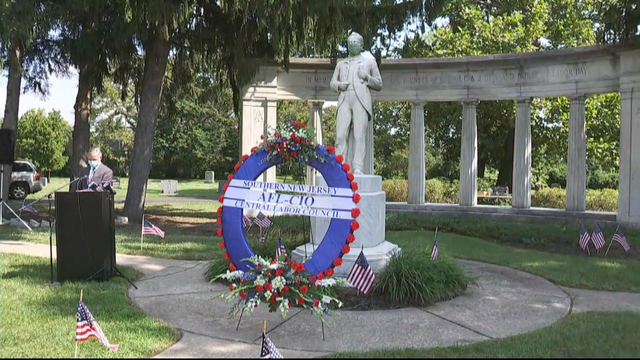 12VO_WREATH-LAYING-CEREMONY.transfer_frame_886.png 