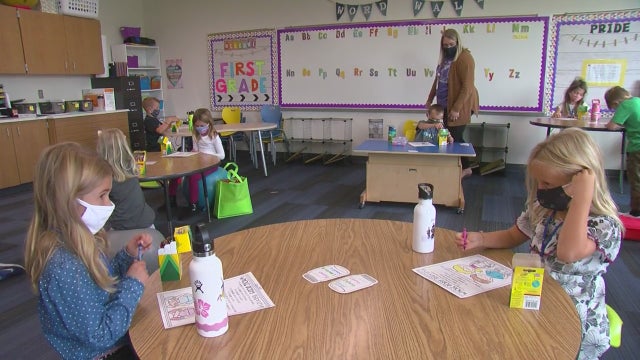 in-person-learning-laketown-elementary-.jpg 