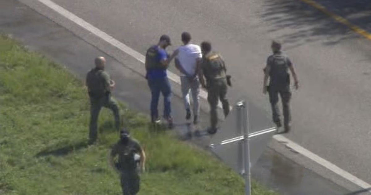 Man In Custody Following Police Pursuit In Broward County - CBS Miami