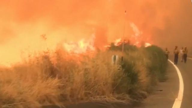 cbsn-fusion-at-least-19-people-dead-dozens-missing-in-wildfires-thumbnail-545457-640x360.jpg 