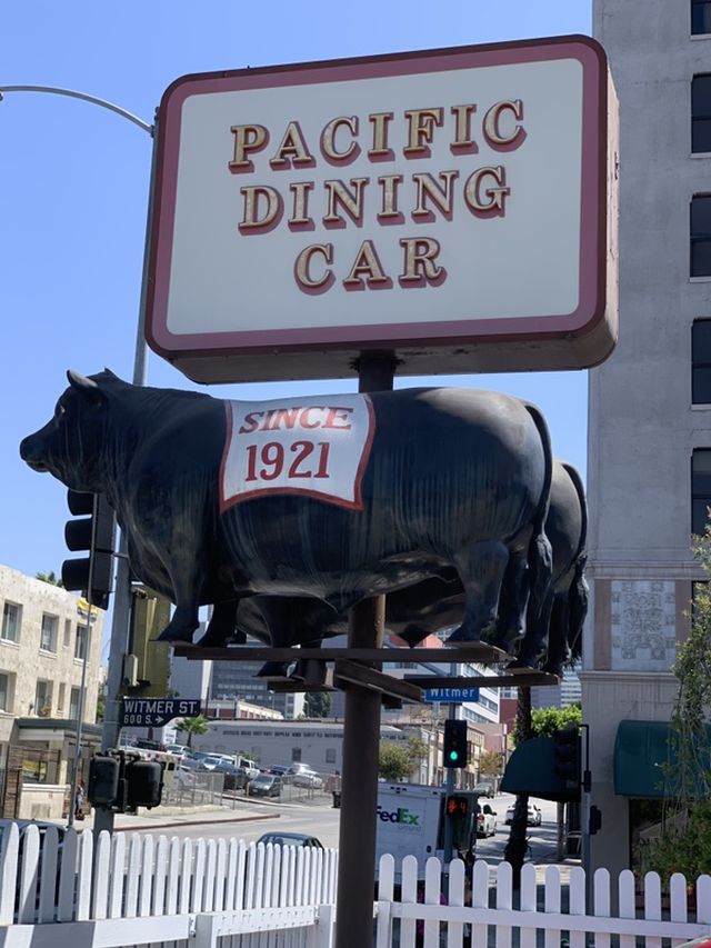Iconic Pacific Dining Car Auctioning Off Furniture, D&eacute;cor 