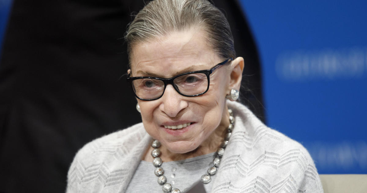 ruth bader ginsburg pearl necklace