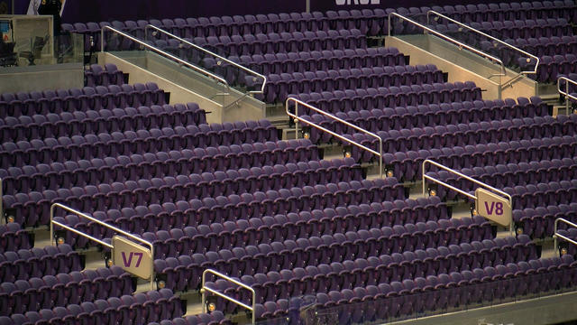 Empty-Seats-During-Pandemic-At-US-Band-Stadium-Vikings.jpg 