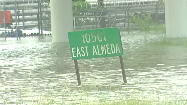 tropical-storm-beta-flooding-texas-01.png 