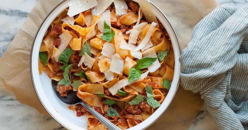 Delicious Pasta Sauce In 5 Ingredients (Or Less) CBS Philadelphia