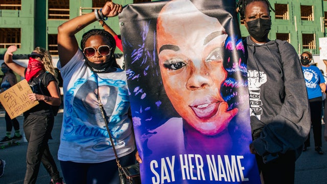 Protesters Gather In Louisville As City Awaits Grand Jury Decision On Breonna Taylor Case 
