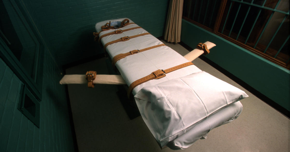 Alabama governor orders temporarily halt to executions after third failed lethal injection