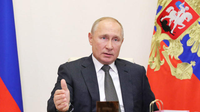 Russian President Putin meets with elected heads of Russian regions 