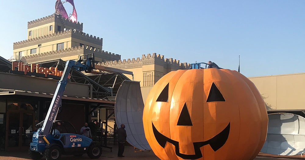 Citadel Outlets Dresses Up For Halloween With Giant Steel Pumpkin
