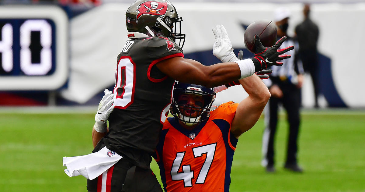 Buccaneers 28, Broncos 10