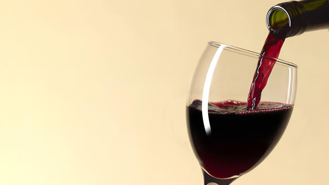wine-pour-generic.jpg 
