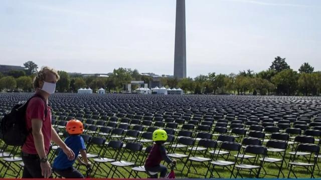 cbsn-fusion-20000-empty-chairs-outside-white-house-covid-19-remembrance-thumbnail-560159-640x360.jpg 