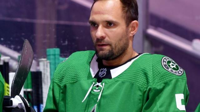 Stars re-sign D-man Andrej Sekera to $3 million, 2-year deal