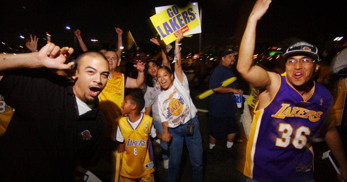 If Lakers, Dodgers win, health officials remind Angelenos to