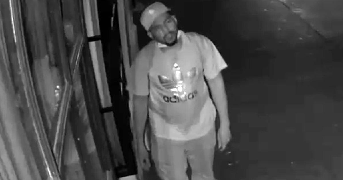 Caught On Video Suspect In West Village Sex Assault Cbs New York