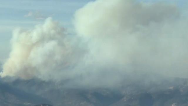 cbsn-fusion-extreme-heat-and-high-winds-create-dangerous-fire-conditions-in-west-thumbnail-567536-640x360.jpg 