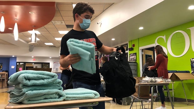 Elizabeth Forward Duffel Bags 