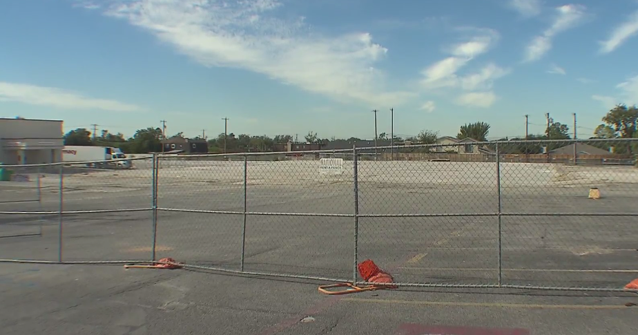 Year After Tornado Destroys Dallas Shopping Center, Neighbors See Empty