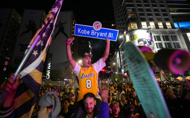 Lakers fans celecrtate the teams 17th championship 