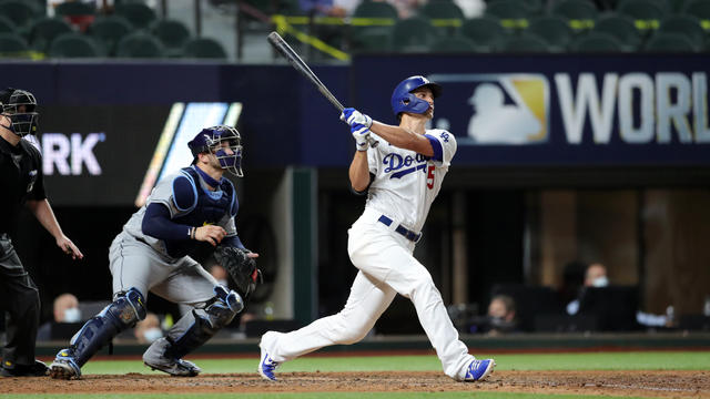 Dodgers' Corey Seager SMASHES solo shot, ties record for HRs in a