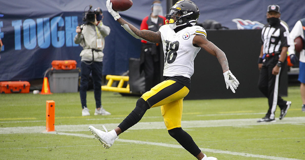 Las Vegas, United States. 06th Feb, 2022. AFC receiver Diontae Johnson  takes the field before the 2022 NFL Pro Bowl game at Allegiant Stadium in  Las Vegas, NV on Sunday, February 6