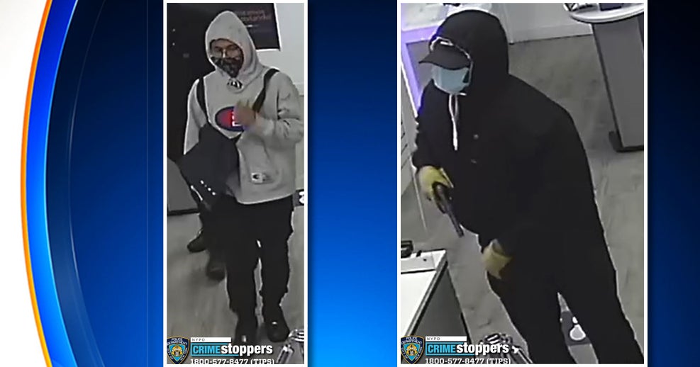 Caught On Video: Queens Cell Phone Store Robbed At Gunpoint - CBS New York