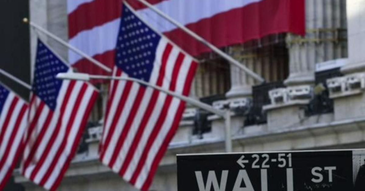 Dow Hits 30,000 As Trump Signals Exit From White House - CBS News