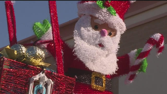 santa-car-topper.jpg 