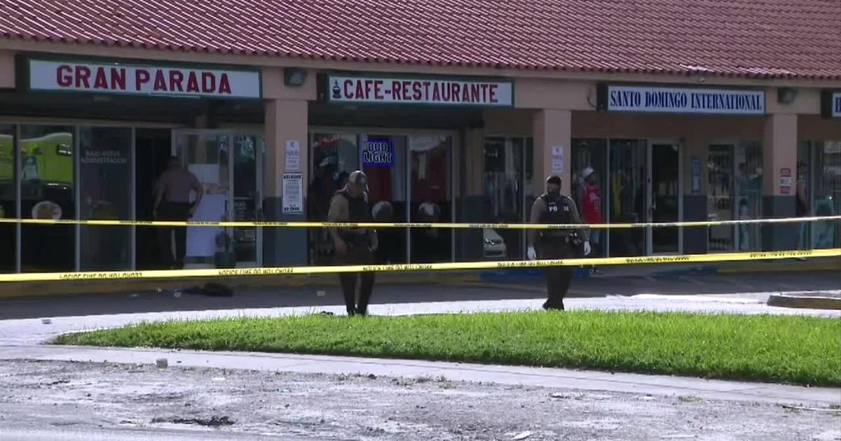 Shooting Inside Nw Dade Restaurant Two People Hit Cbs Miami