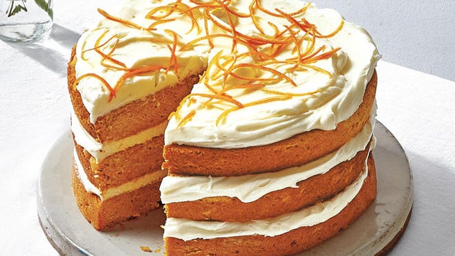 sweet-potato-cake-with-salted-cream-cheese-frosting-bon-appetit-660.jpg 