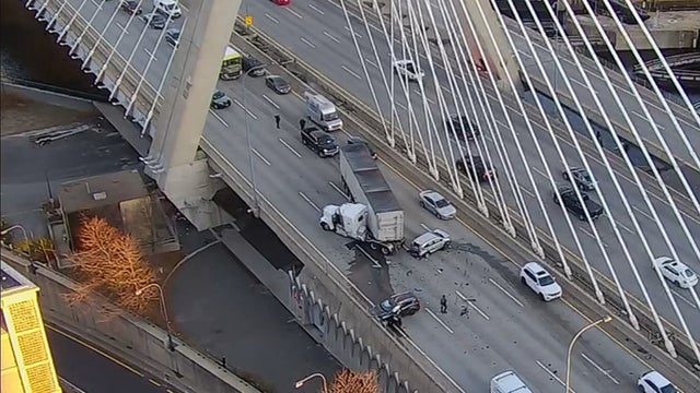 zakim-crash.jpg 