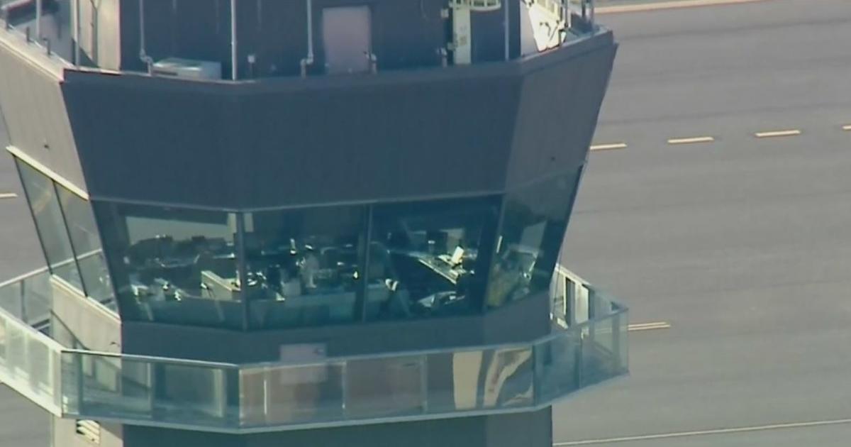 COVID-19 Exposure Forces John Wayne Airport To Operate At Reduced Capacity  - CBS Los Angeles