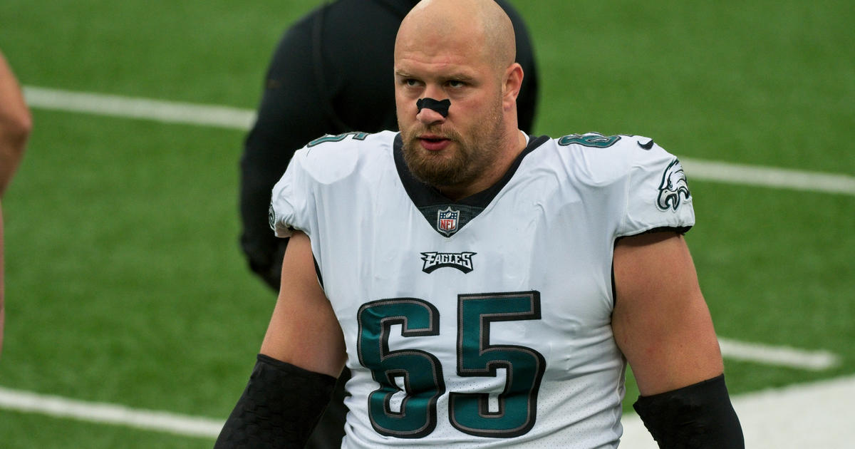 Eagles' Lane Johnson talks about anxiety, depression in Cherry Hill 