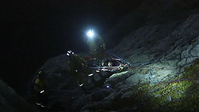 cliff-rescue-kpix-photo-.jpg 