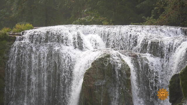 naturewaterfalls1920-602339-640x360.jpg 