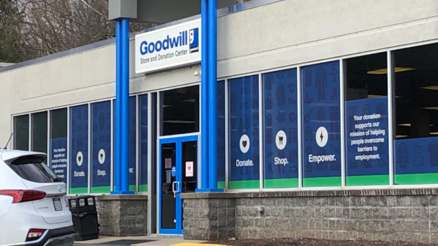 goodwill-store-peters-township.png 