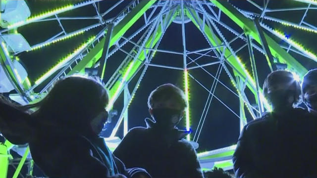 old-sac-ferris-wheel.jpg 