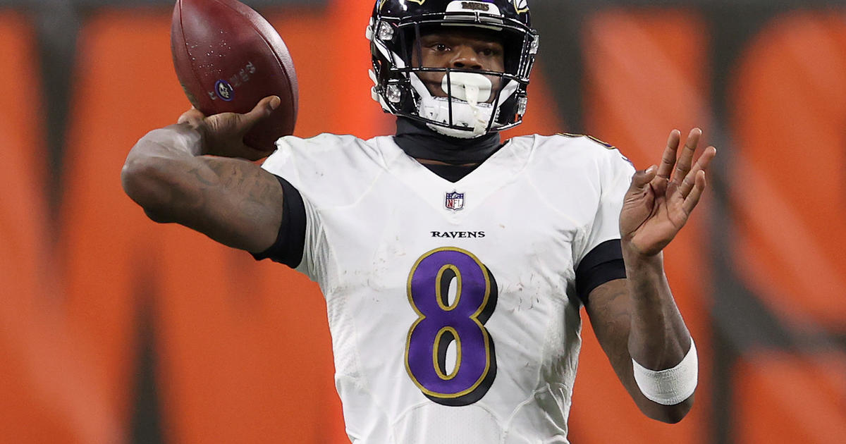 Jackson, Ravens light up Monday Night Football